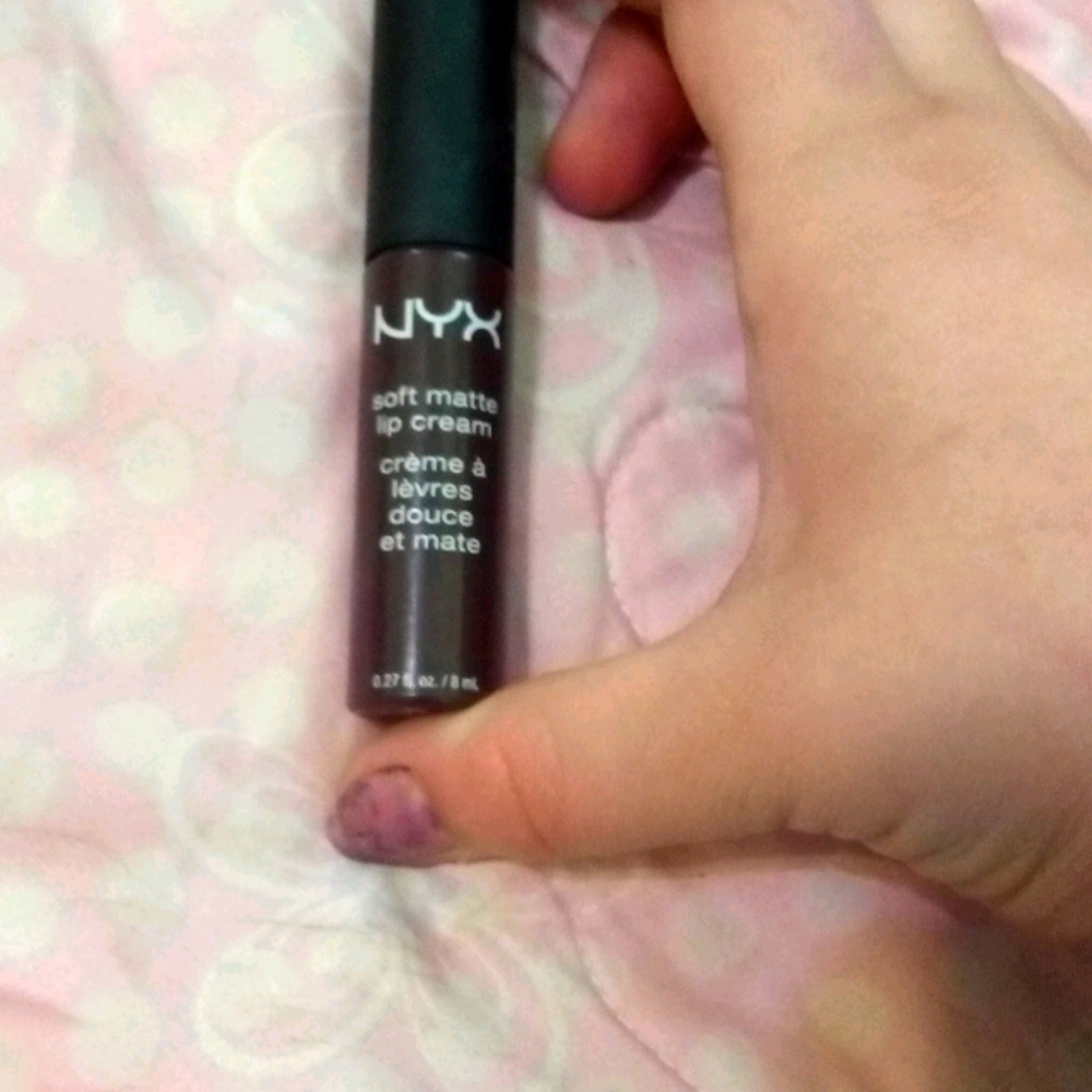 Liquid lipstick